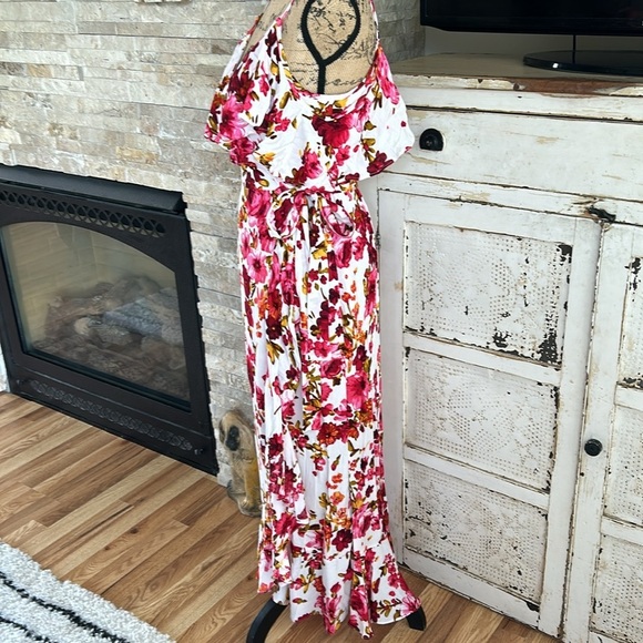 Bluivy Dreaming of Roses wrap front maxi dress pink white cold shoulder rayon - Picture 7 of 14